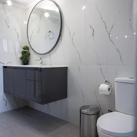 بيت للعطل Lala Luxury House *