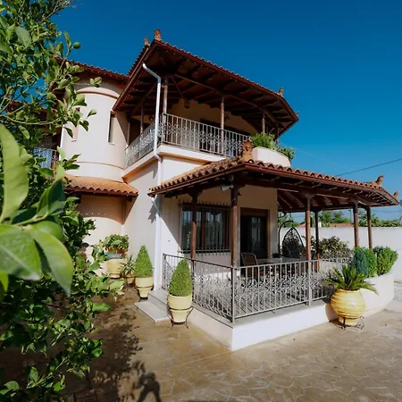 Lala Luxury House Сasa de vacaciones *