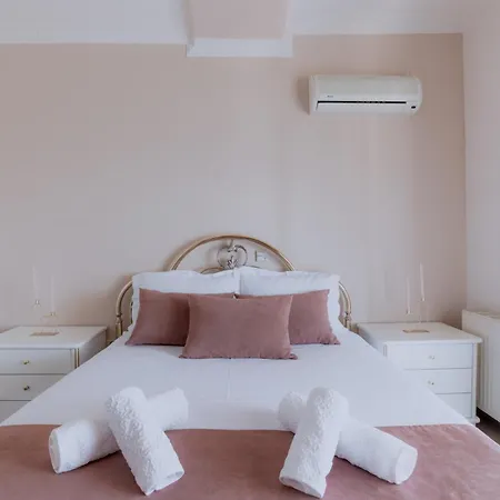 بيت للعطل Lala Luxury House آرغوس